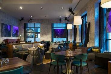 هتل Renaissance Chicago Downtown