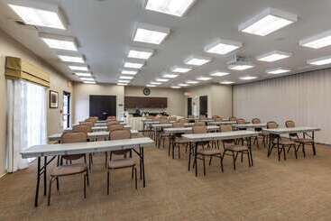 هتل Sleep Inn & Suites