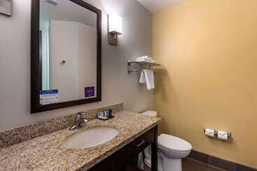 هتل Sleep Inn & Suites