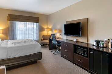 هتل Sleep Inn & Suites