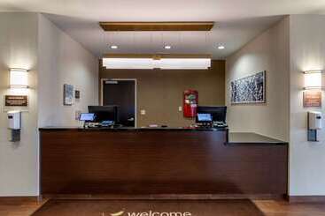 هتل Sleep Inn & Suites