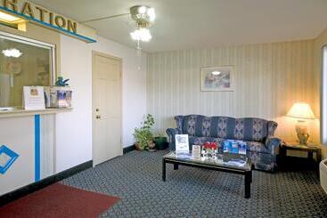 汽车旅馆 Americas Best Value Inn Roxboro