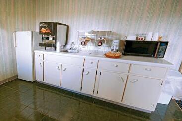 汽车旅馆  Americas Best Value Inn Roxboro