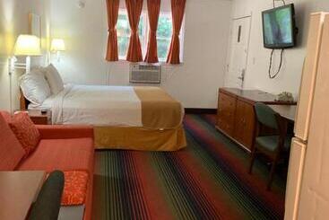 汽车旅馆  Americas Best Value Inn Roxboro