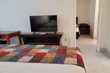استراحتگاه Simple Rewards Inn