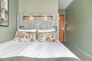 هتل Best Western Ta Inn