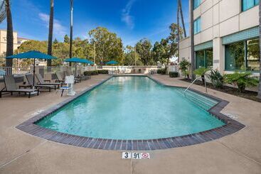 هتل Country Inn & Suites By Radisson, San Diego North, Ca