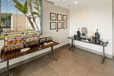 هتل Country Inn & Suites By Radisson, San Diego North, Ca