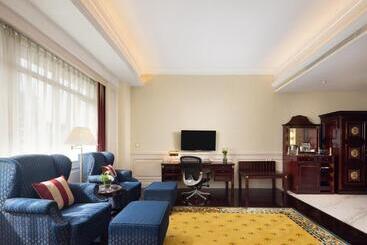 Crowne Plaza Hotel & Suites Landmark Shenzhen, An Ihg Hotel   Nearby Luohu Border, Indoor Heated Swi