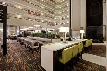 בית מלון כפרי Embassy Suites Little Rock
