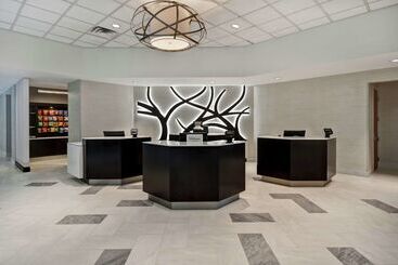 בית מלון כפרי Embassy Suites Little Rock