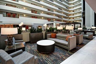 בית מלון כפרי Embassy Suites Little Rock