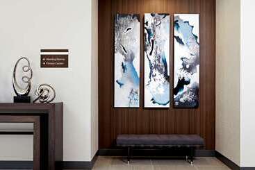 هتل Embassy Suites By Hilton Los Angeles International Airport North