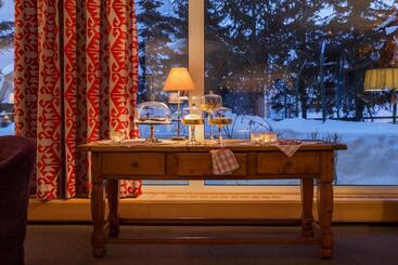 هتل Europa Suites St Moritz