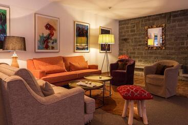 هتل Europa Suites St Moritz