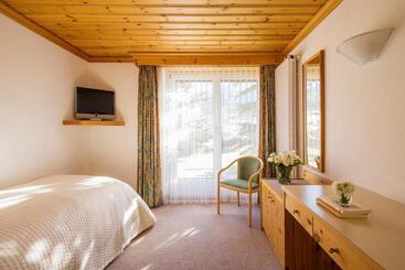 هتل Europa Suites St Moritz