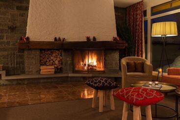 هتل Europa Suites St Moritz