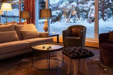هتل Europa Suites St Moritz