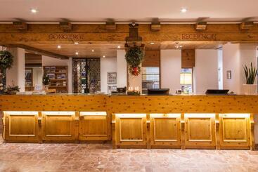 هتل Europa Suites St Moritz