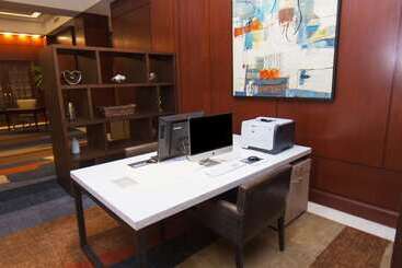 هتل Hilton Harrisburg