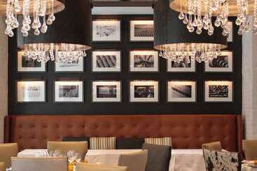 هتل Hilton Harrisburg