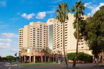 酒店 Hilton Long Beach