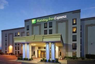 هتل Holiday Inn Express & Suites Fayetteville University Of Arkansas Area, An Ihg