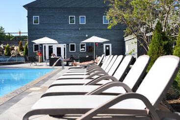 هتل Millcroft Inn & Spa