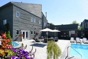 هتل Millcroft Inn & Spa