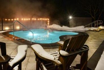 هتل Millcroft Inn & Spa
