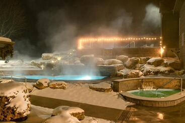 هتل Millcroft Inn & Spa