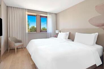 Mövenpick Hotel Istanbul Bosphorus - Istanbul