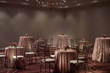 هتل Omni Providence