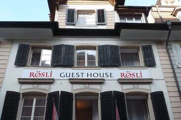호텔 Roesli Guest House