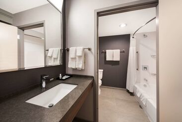 هتل Sonesta Select San Jose Airport