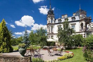 هتل Hôtel Château De L Ile