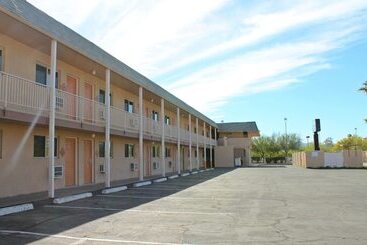 בית מלון כפרי Stone Inn Extended Stay U Of A