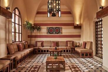 هتل Sultan Bey Resort