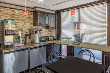 هتل Super 8 By Wyndham Tulsa/arpt/st Fairgrounds