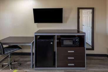 هتل Super 8 By Wyndham Tulsa/arpt/st Fairgrounds