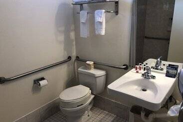 هتل Travelodge By Wyndham Pasadena Central