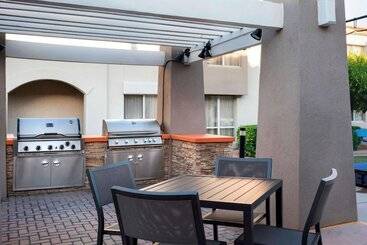 اقامتگاه Sonesta Es Suites Scottsdale Paradise Valley