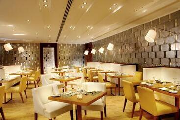 استراحتگاه Coral Sea Imperial Coral Sea Sensatori