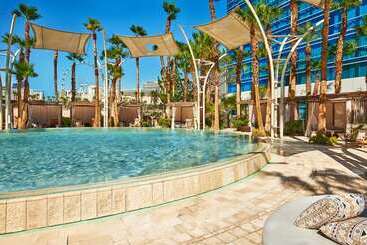 Virgin Hotels Las Vegas By Suiteness