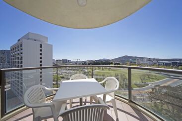 Breakfree Capital Tower Apartments - Canberra