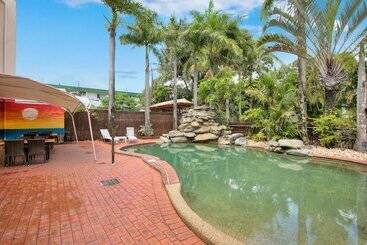 Cairns City Sheridan Motel