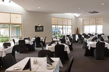 هتل Ballina Byron Islander Resort And Conference Centre