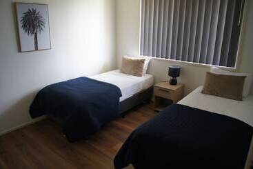 هتل Beachside Motor Inn