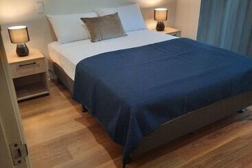 هتل Beachside Motor Inn