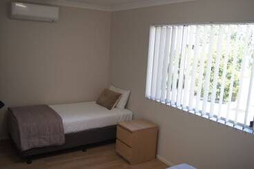 هتل Beachside Motor Inn